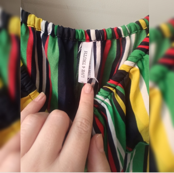 🌺🌼🌻Off the Shoulder Striped Top - Picture 4 of 5